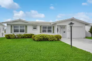 902 SW 6th Ave, Boynton Beach, FL 33426 - Photo 13