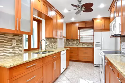 902 SW 6th Avenue, Boynton Beach, FL 33426 - Photo 5