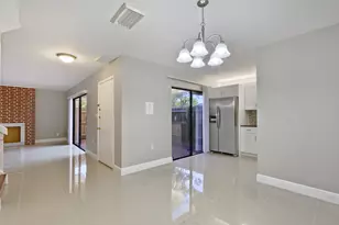 3329 Gardens Dr E Unit #A, Palm Beach Gardens, FL 33410 - Photo 3