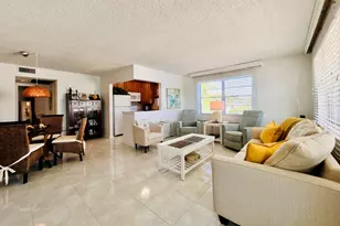 388 Chatham S, West Palm Beach, FL 33417 - Photo 3