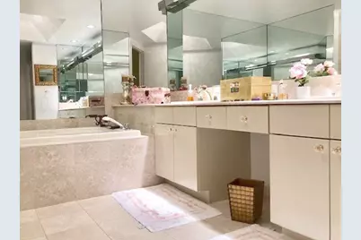 2000 Island Boulevard, Unit #1107, Aventura, FL 33160 - Photo 17