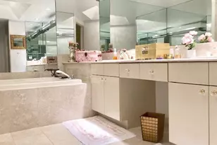 2000 Island Blvd Unit, Aventura, FL 33160 - Photo 17