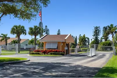 3218 S Lakeview Circle, Unit #7-206, Hutchinson Island, FL 34949 - Photo 17