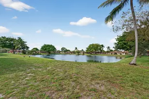 9409 NW 49th Pl, Sunrise, FL 33351 - Photo 3