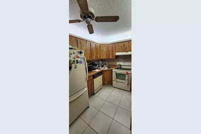 715 Sunny Pine Way, Unit #E2, Greenacres, FL 33415 - Photo 11