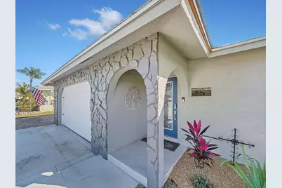 2485 SE Saphire Ter Terrace, Port Saint Lucie, FL 34952 - Photo 9