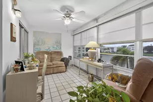 330 Wellington G, West Palm Beach, FL 33417 - Photo 15