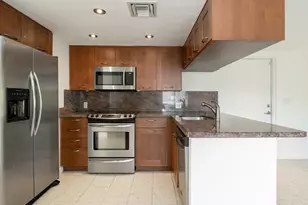 1323 NE 5th Ave, Fort Lauderdale, FL 33304 - Photo 7