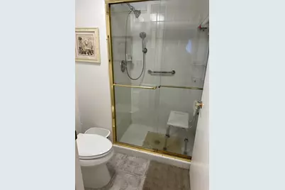 3138 Via Poinciana, Unit #114, Lake Worth, FL 33467 - Photo 9