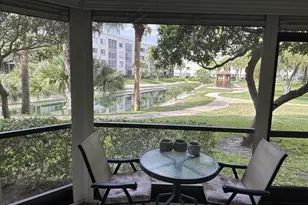 3138 Via Poinciana, Lake Worth, FL 33467 - Photo 11
