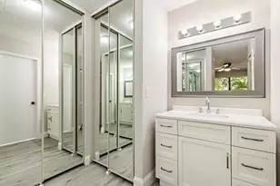 307 Brackenwood Cir, Palm Beach Gardens, FL 33418 - Photo 9