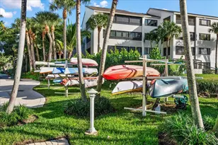 144 Bay Colony Dr N, Juno Beach, FL 33408 - Photo 37