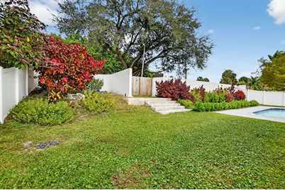 20833 Sonrisa Way, Boca Raton, FL 33433 - Photo 47