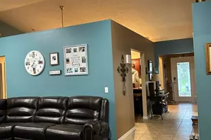 6927 NW Hershy Cir, Port Saint Lucie, FL 34953 - Photo 9