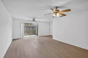 9420 NW 49th Pl, Sunrise, FL 33351 - Photo 13