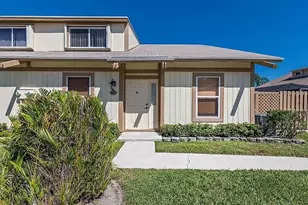 211 Maplecrest Cir, Jupiter, FL 33458 - Photo 21