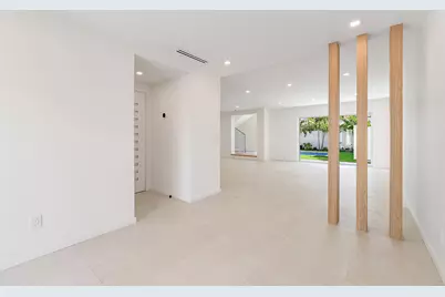 107 Sandal Lane, Unit #2, Palm Beach Shores, FL 33404 - Photo 9