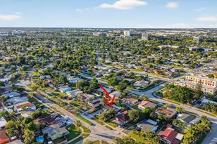 831 NE 58th St, Oakland Park, FL 33334 - Photo 53