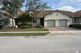 6525 Oxford Cir, Vero Beach, FL 32966 - Photo 1