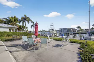 752 Lagoon Dr, North Palm Beach, FL 33408 - Photo 61