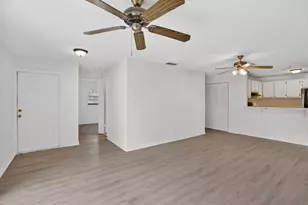 9424 NW 49th Pl, Sunrise, FL 33351 - Photo 9