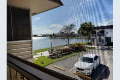 189 Stratford N, West Palm Beach, FL 33417 - Photo 13