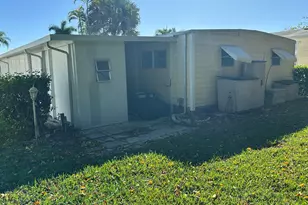 8435 E Club Rd, Boca Raton, FL 33433 - Photo 5