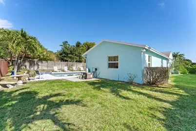 3421 Eastview Avenue, West Palm Beach, FL 33407 - Photo 35