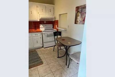 719 Lori Drive, Unit #307, Palm Springs, FL 33461 - Photo 5