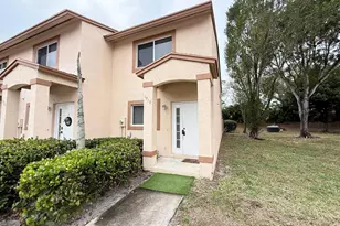 1910 Lakeview Dr W, Royal Palm Beach, FL 33411 - Photo 1