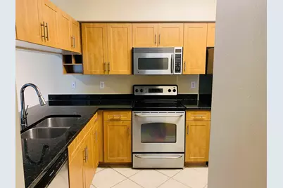 6521 Emerald Dunes Drive, Unit #307, West Palm Beach, FL 33411 - Photo 11