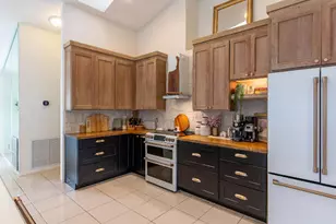 6155 Golf Villas Dr, Boynton Beach, FL 33437 - Photo 9