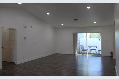 3240 SW 4th Street, Deerfield Beach, FL 33442 - Photo 3