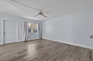 2004 Lake Osborne Dr, Lake Worth, FL 33461 - Photo 9