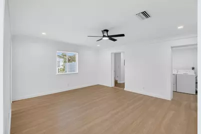 379 NW 23rd Street, Boca Raton, FL 33431 - Photo 9