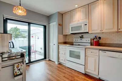 2641 Gately Drive W, Unit #1902, West Palm Beach, FL 33415 - Photo 9