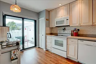 2641 Gately Dr W, West Palm Beach, FL 33415 - Photo 9