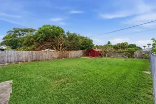 3847 Roan Ct E, West Palm Beach, FL 33403 - Photo 23