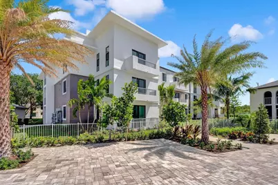 250 W Hidden Valley Boulevard #104, Boca Raton, FL 33487 - Photo 1