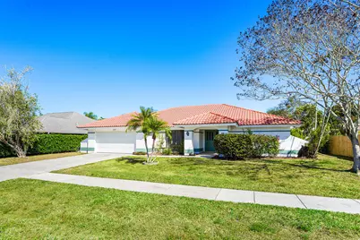 2057 Amesbury Circle, Wellington, FL 33414 - Photo 3