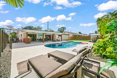 2451 NE 199th Street, Miami, FL 33180 - Photo 37