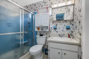 300 Michigan Pl, West Palm Beach, FL 33409 - Photo 19