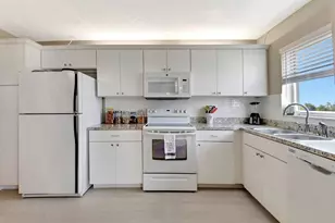 3951 Via Poinciana, Lake Worth, FL 33467 - Photo 15