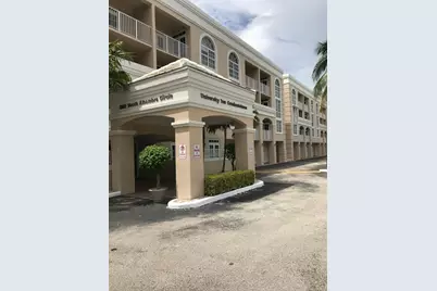 1280 S Alhambra Circle #1221, Miami, FL 33146 - Photo 1