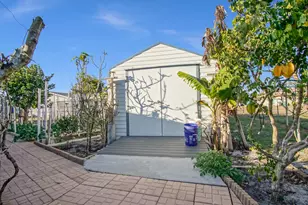 205 NE Ardsley Dr, Port Saint Lucie, FL 34983 - Photo 19