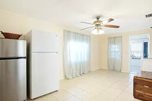 205 NE Ardsley Dr, Port Saint Lucie, FL 34983 - Photo 13