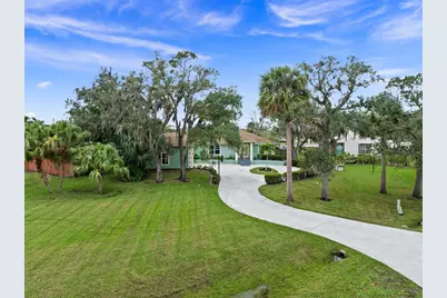 2351 Sweetwater Drive, Fort Pierce, FL 34981 - Photo 37