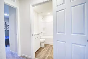 573 SW Bayshore Blvd, Port Saint Lucie, FL 34984 - Photo 29