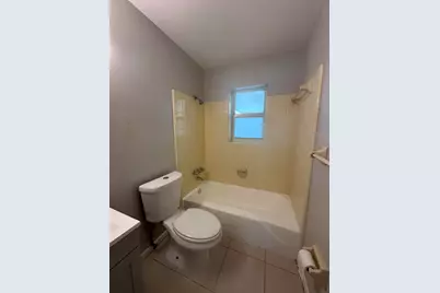 1777 Highland Avenue, Unit #C, Vero Beach, FL 32960 - Photo 21