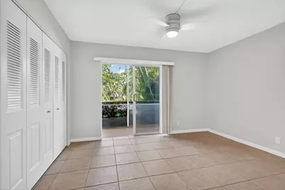 378 Sheffield P, West Palm Beach, FL 33417 - Photo 17